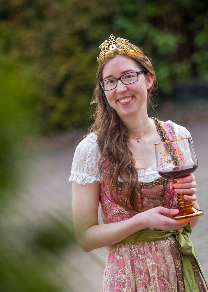 Viktoria Link Dertinger Weinprinzessin 2017-2018 Foto: Studio Schwab