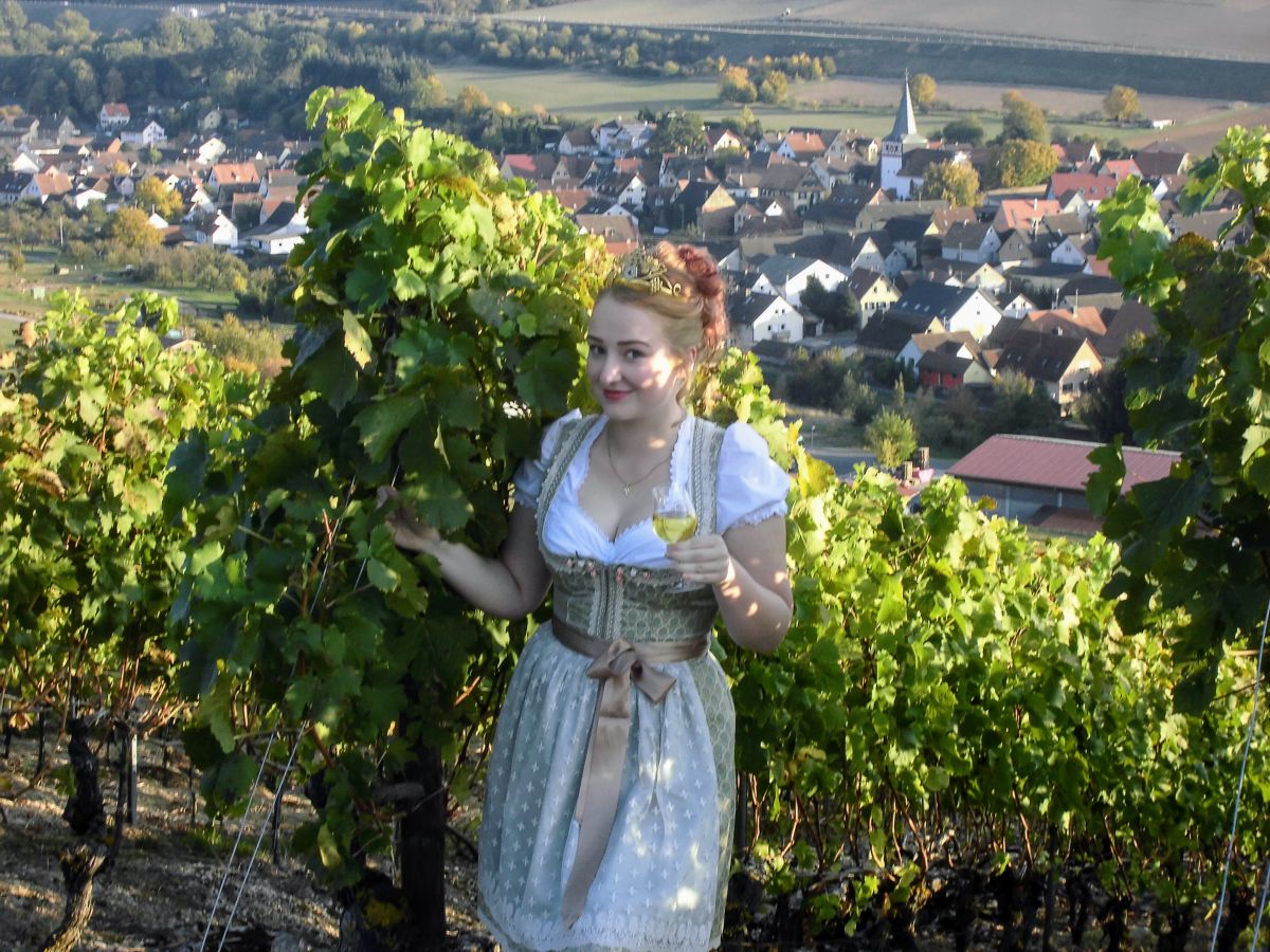Sophie Österlein Dertinger Weinprinzessin 2019-2020 Foto: privat