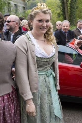 057_Sinas_Kroenung.jpg