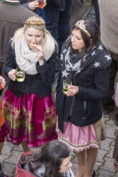 068_Sinas_Kroenung.jpg