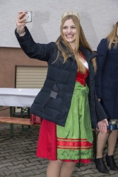 086_Sinas_Kroenung.jpg