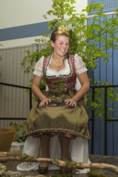 169_Sinas_Kroenung.jpg