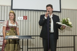 177_Sinas_Kroenung.jpg