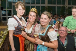 182_Sinas_Kroenung.jpg