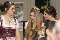 188_Sinas_Kroenung.jpg