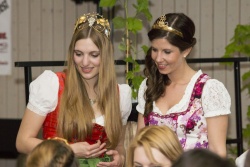 190_Sinas_Kroenung.jpg