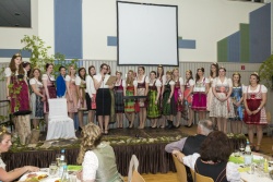 202_Sinas_Kroenung.jpg