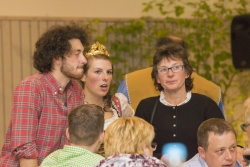 216_Sinas_Kroenung.jpg