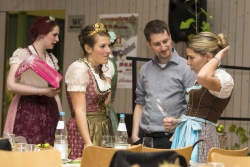 226_Sinas_Kroenung.jpg